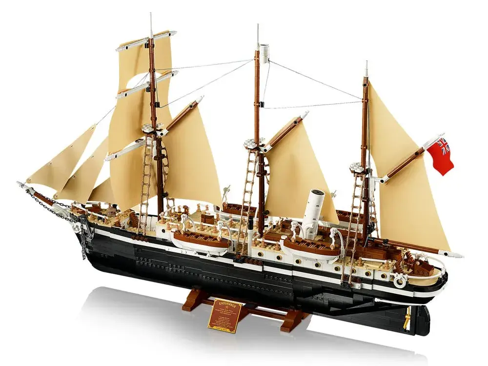 LEGO Icons 10335 The Endurance box back