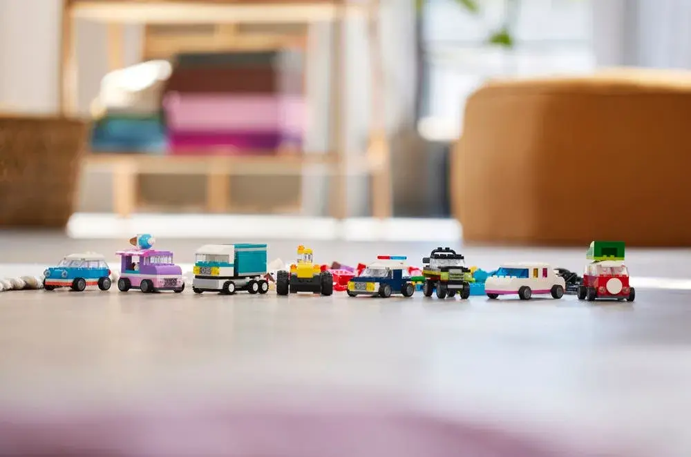 LEGO Classic 11036 Creative Vehicles box back