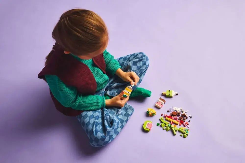 LEGO Classic 11039 Creative Food Friends details