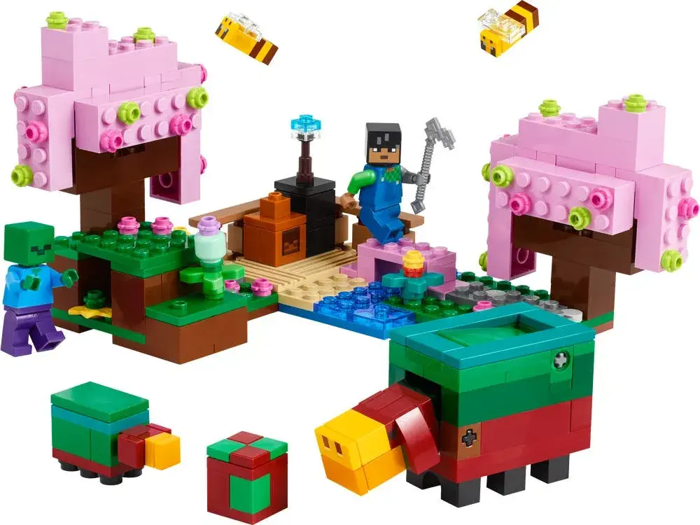 LEGO Minecraft 21260 The Cherry Blossom Garden