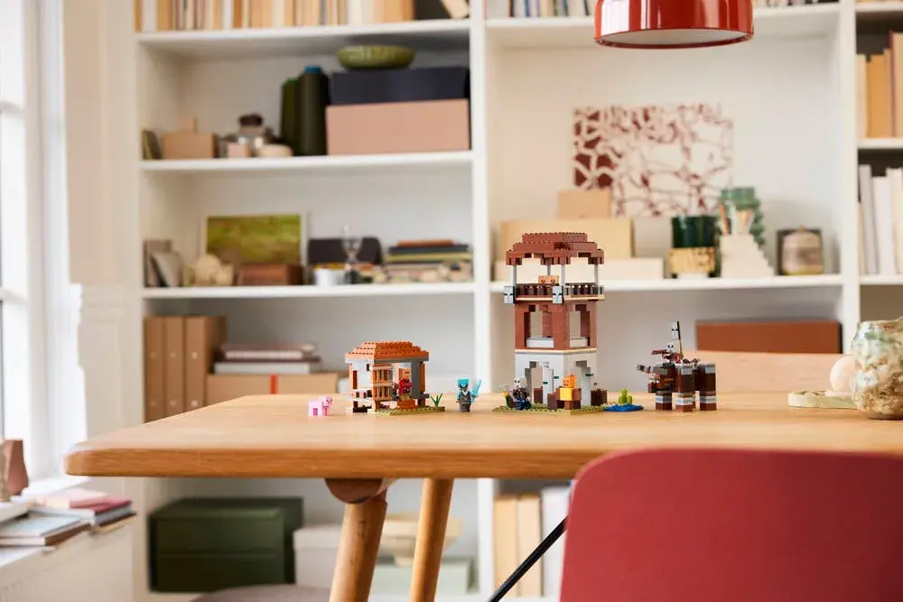 LEGO Minecraft 21278 The Pillager Outpost and Ravager details