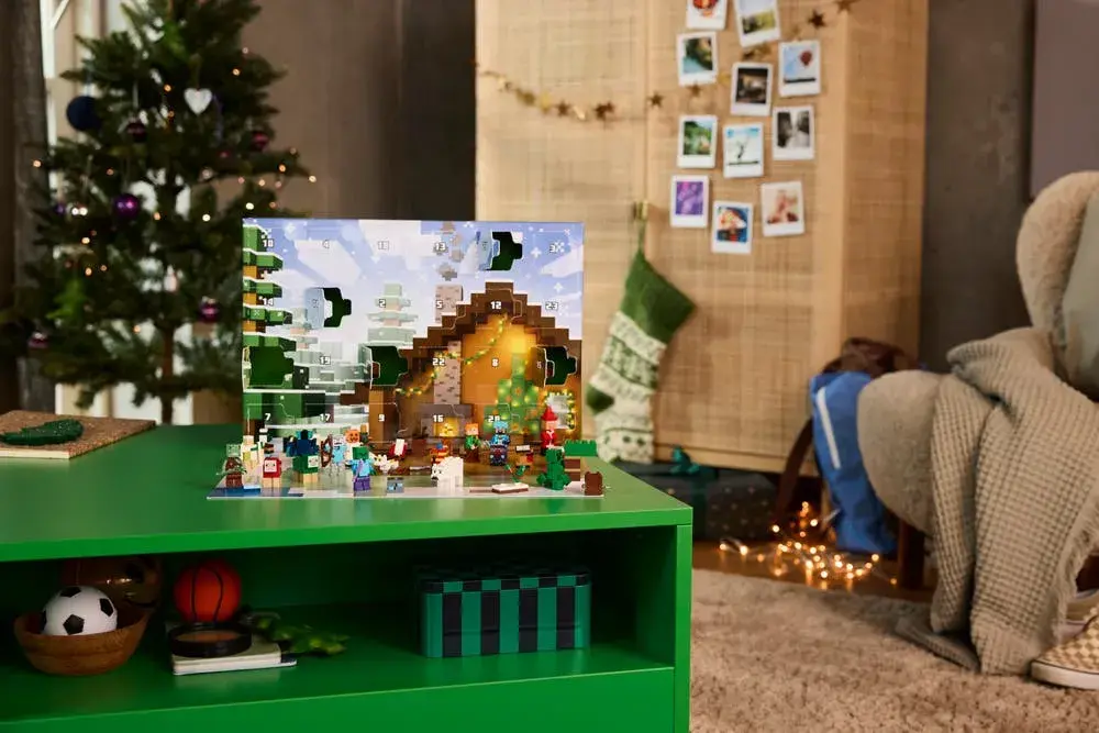 LEGO Minecraft 21280 Advent Calendar 2025 details