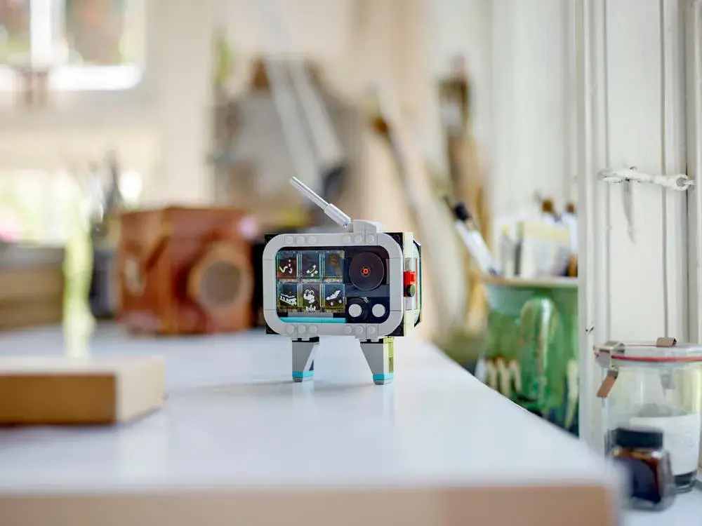 LEGO Creator 31147 Retro Camera box back