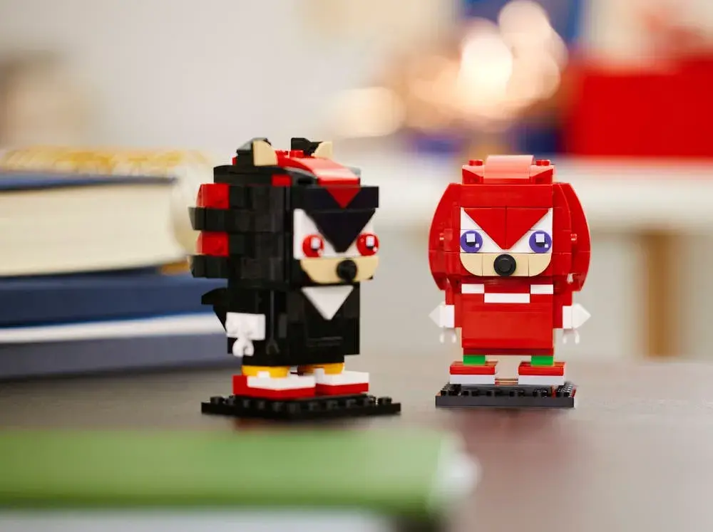 LEGO Sonic the Hedgehog 40672 Sonic the Hedgehog: Knuckles & Shadow details