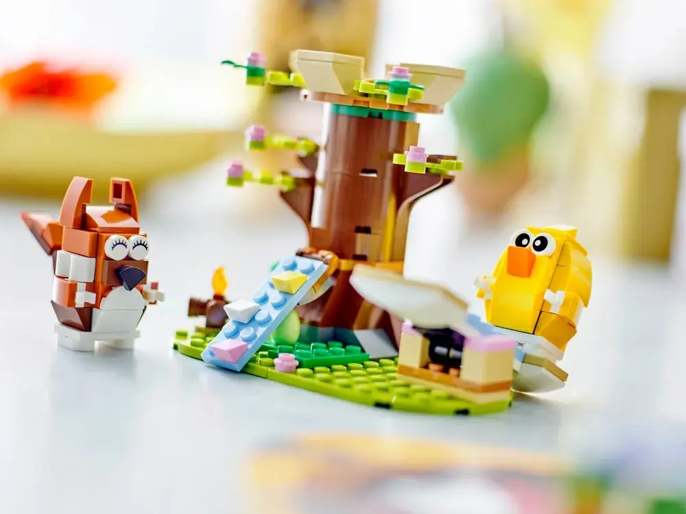 LEGO 40709 Spring Animal Playground details