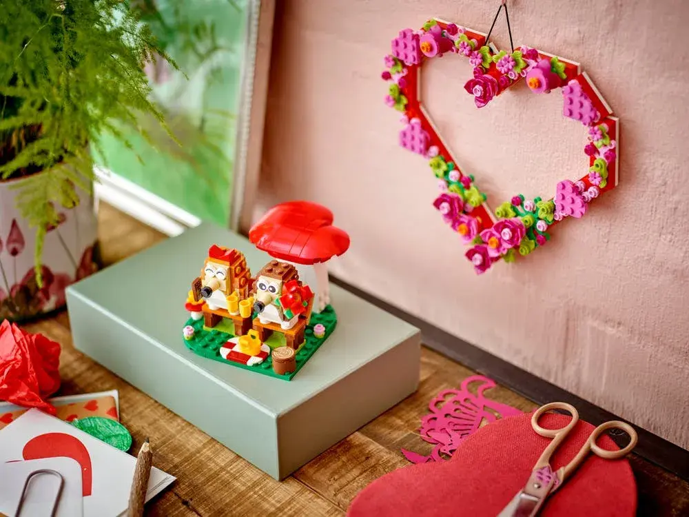 LEGO 40711 Hedgehog Picnic Date box back