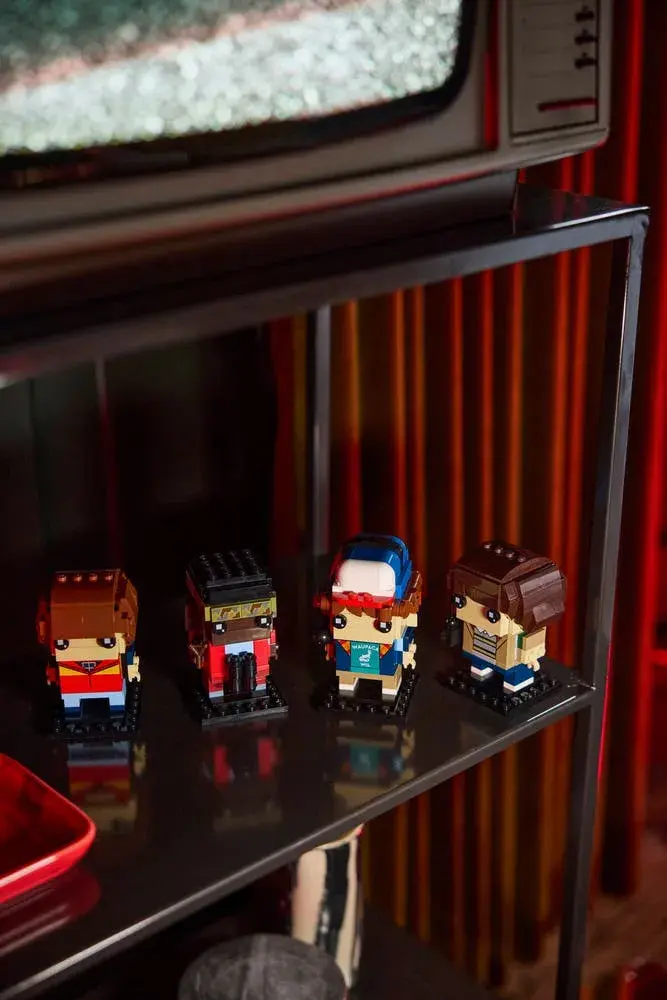 LEGO Stranger Things 40801 Mike, Dustin, Lucas and Will Figures details