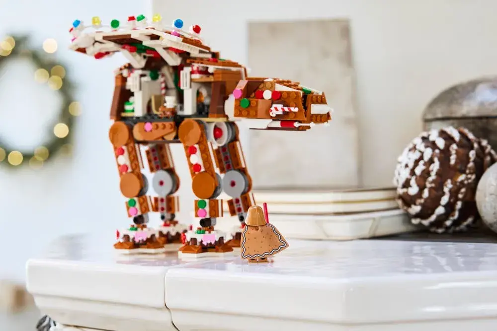 LEGO Star Wars 40806 Gingerbread AT-AT Walker details