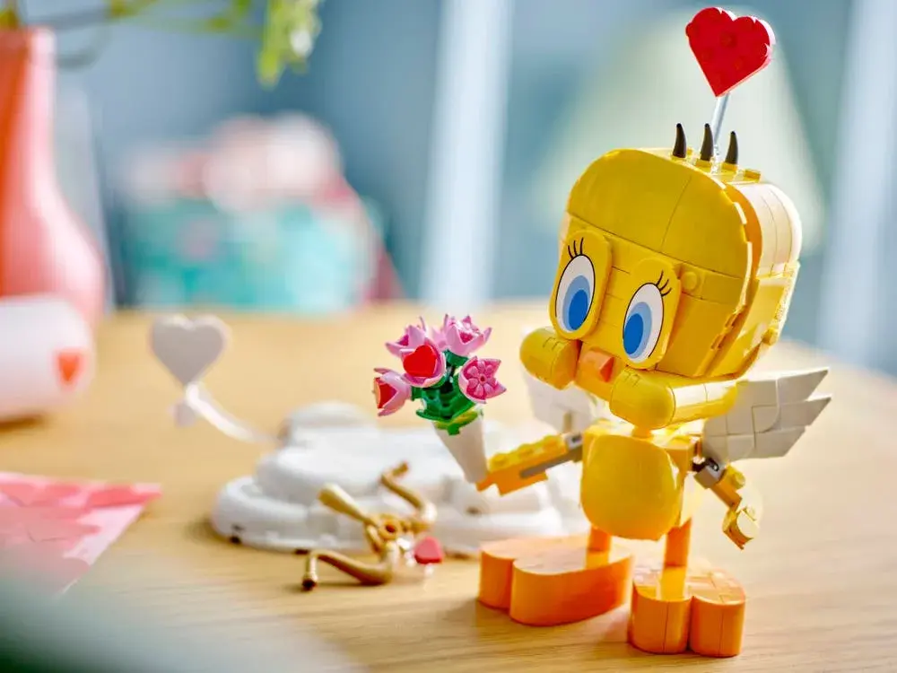 LEGO  40824 Sweetheart Tweety Bird details