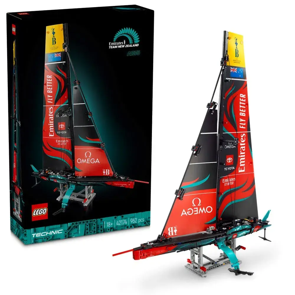 LEGO Technic 42174 Emirates Team New Zealand AC75 Yacht box front