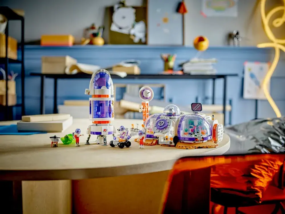 LEGO Friends 42605 Mars Space Base and Rocket box back