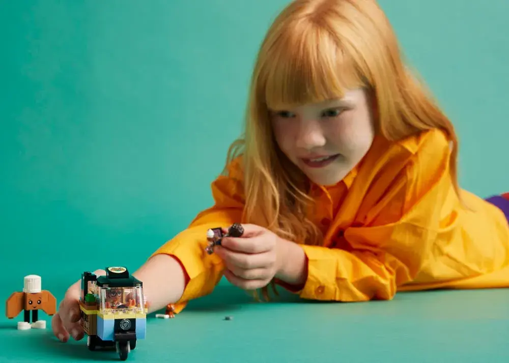 LEGO Friends 42606 Mobile Bakery Food Cart details