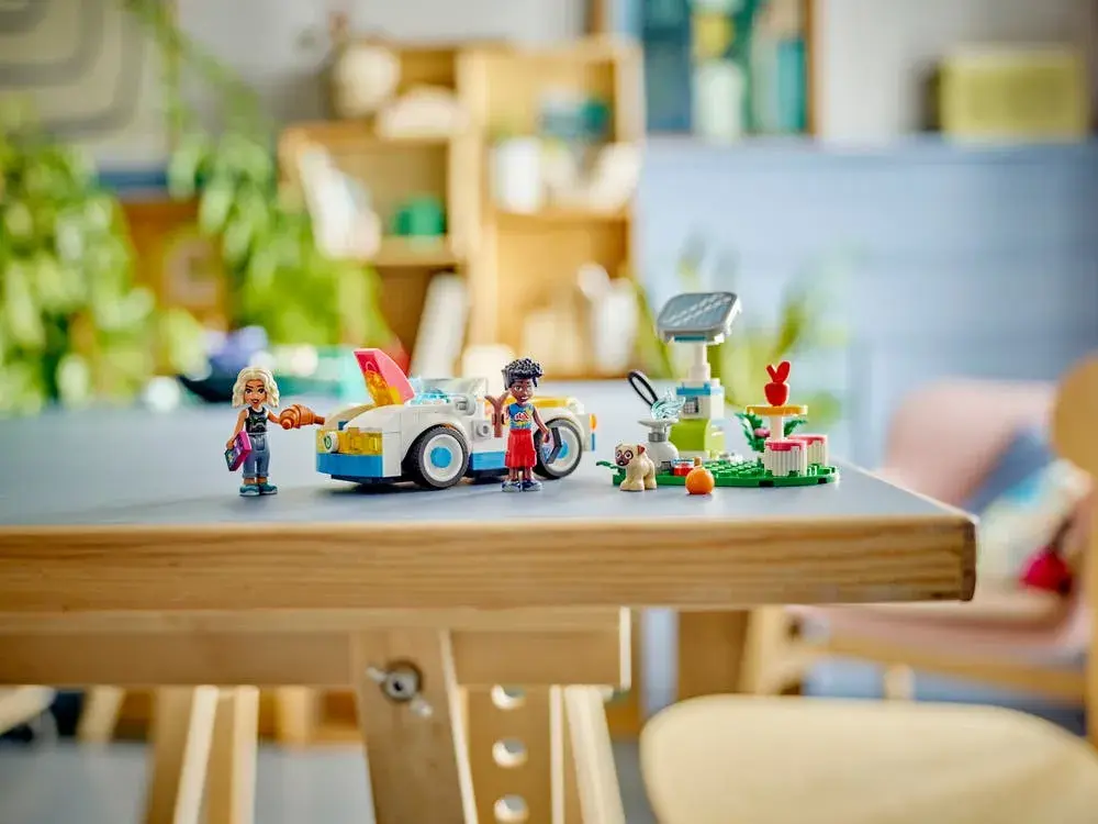 LEGO Friends 42609 Electric Car and Charger box back