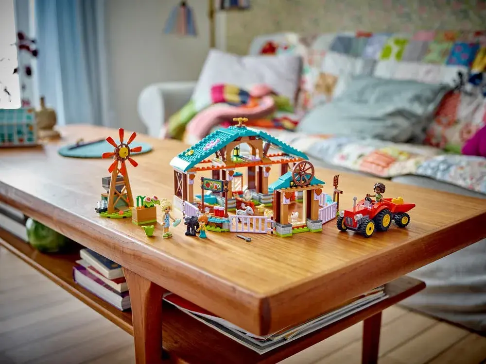 LEGO Friends 42617 Farm Animal Sanctuary box back