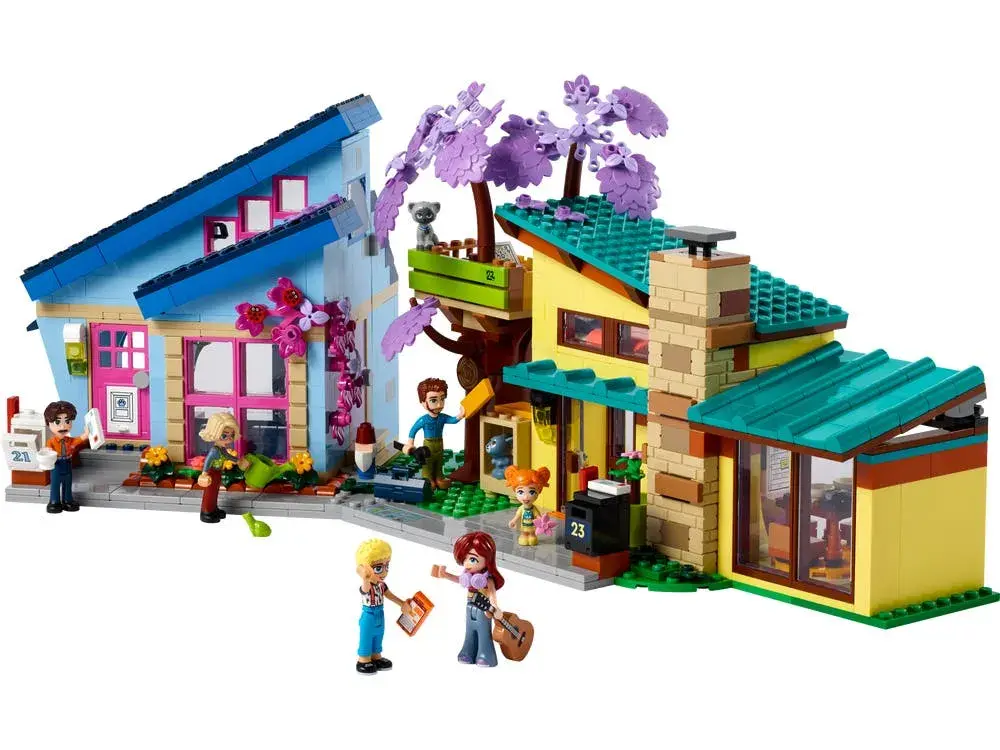 LEGO Friends 42620 Olly and Paisley's Family Houses