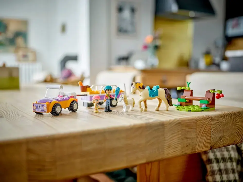 LEGO Friends 42634 Horse and Pony Trailer details