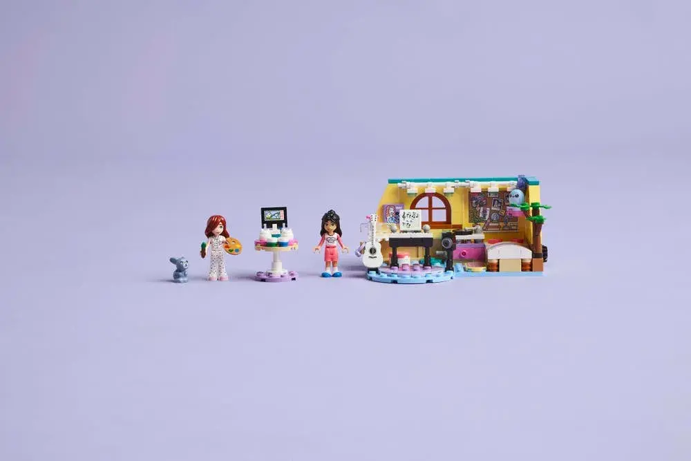 LEGO Friends 42647 Paisley's Room details