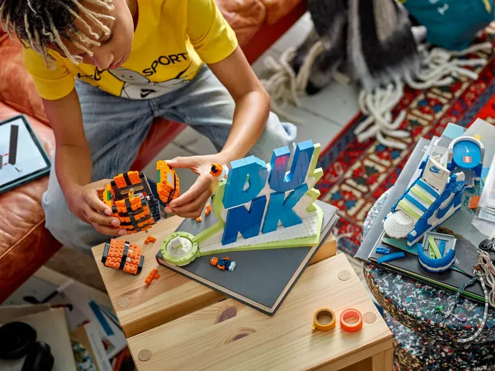 LEGO  43008 Nike Dunk x  Set details