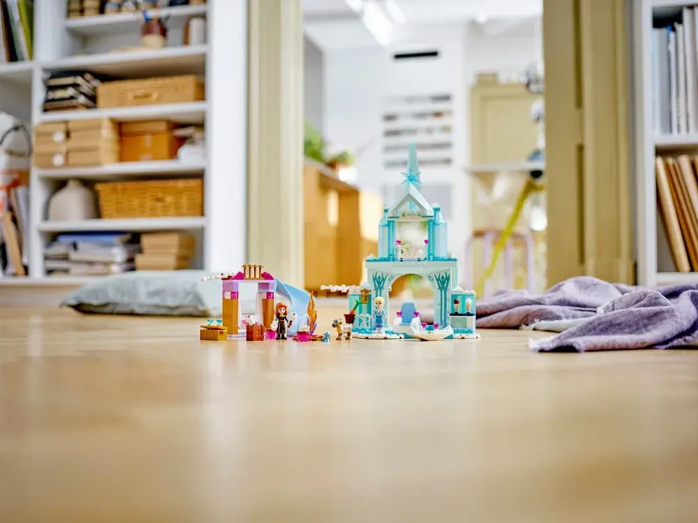 LEGO Disney 43238 Elsa's Frozen Castle box back