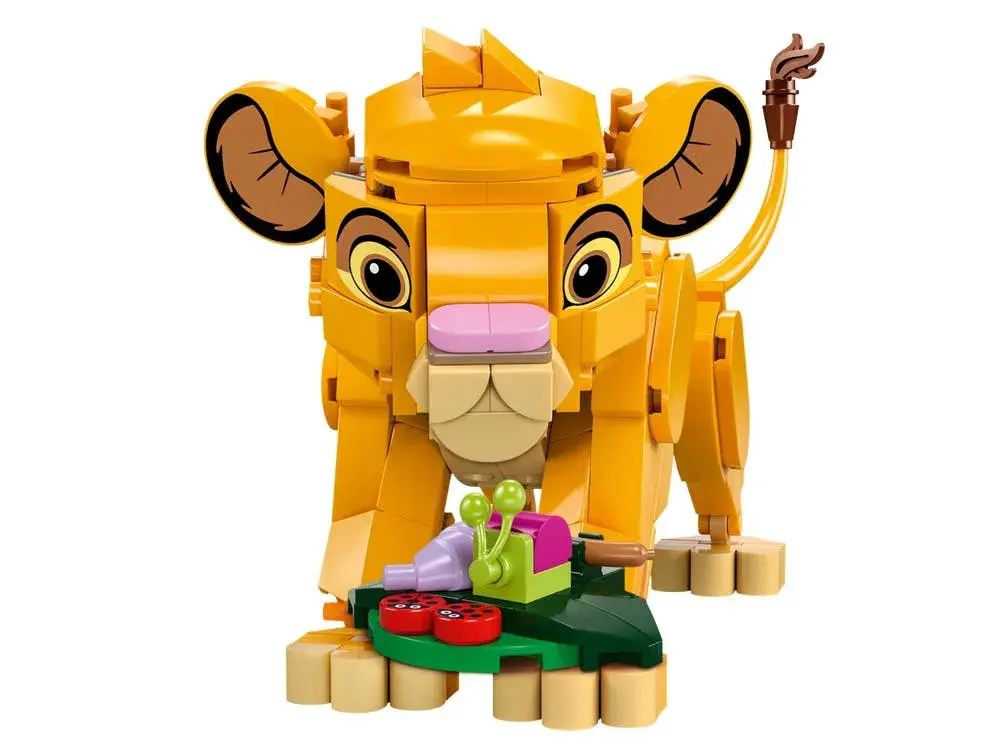 LEGO Disney 43243 Simba the Lion King Cub details