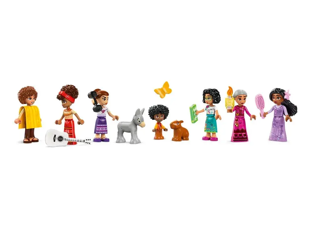 LEGO Disney 43245 The Magical Madrigal House details