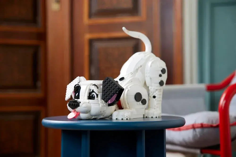 LEGO Disney 43269 101 Dalmatians Puppy details