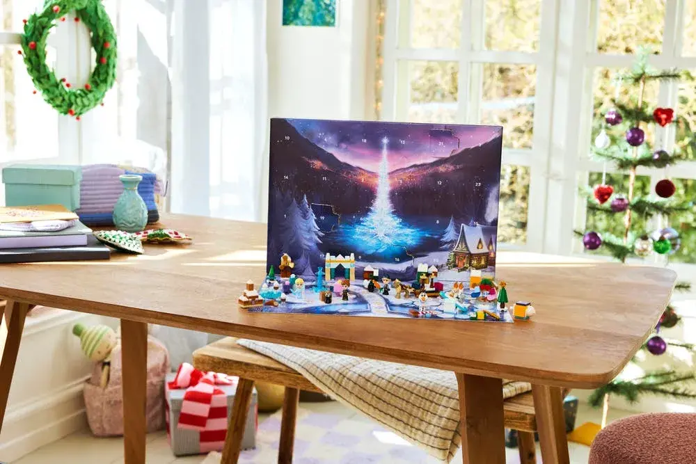 LEGO Disney 43273 Advent Calendar 2025 details