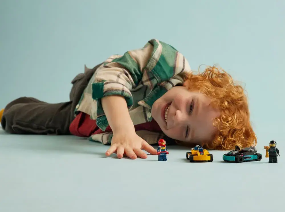 LEGO City 60400 Go-Karts and Race Drivers box back