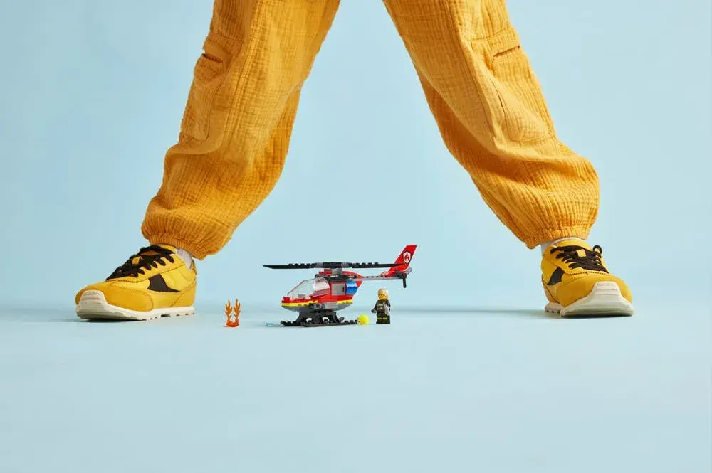 LEGO City 60411 Fire Rescue Helicopter box back