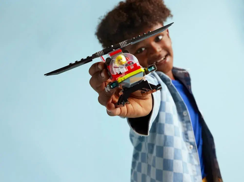 LEGO City 60411 Fire Rescue Helicopter details