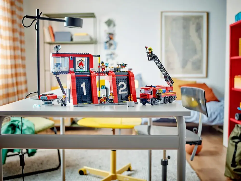 LEGO City 60414 Fire Station with Fire Truck box back