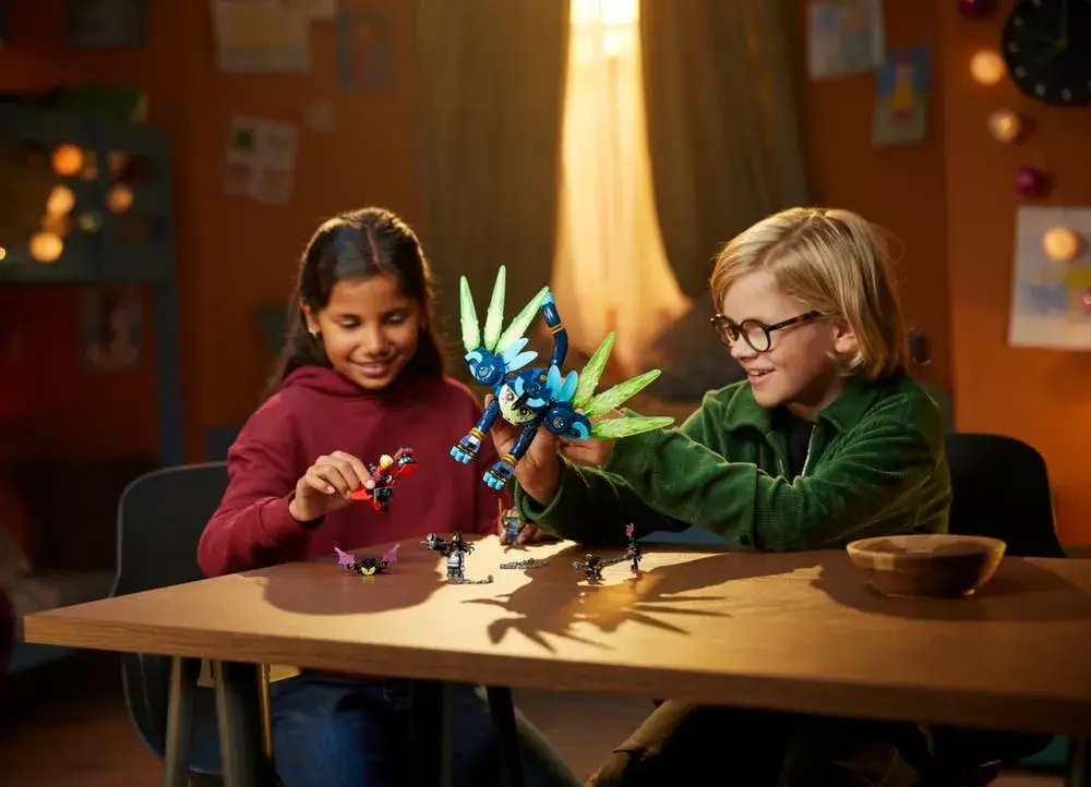 LEGO DREAMZzz 71476 Zoey and Zian the Cat-Owl details