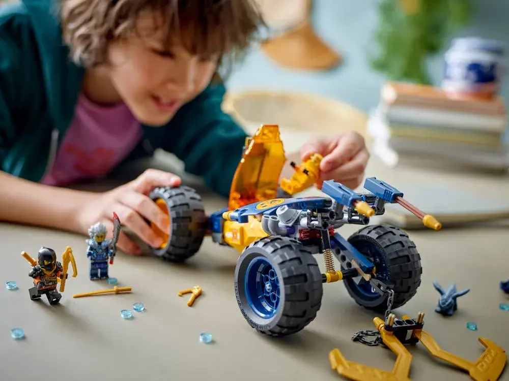 LEGO NINJAGO 71811 Arin's Ninja Off-Road Buggy Car details