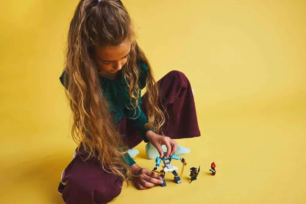 LEGO NINJAGO 71827 Zane's Battle Suit Mech details