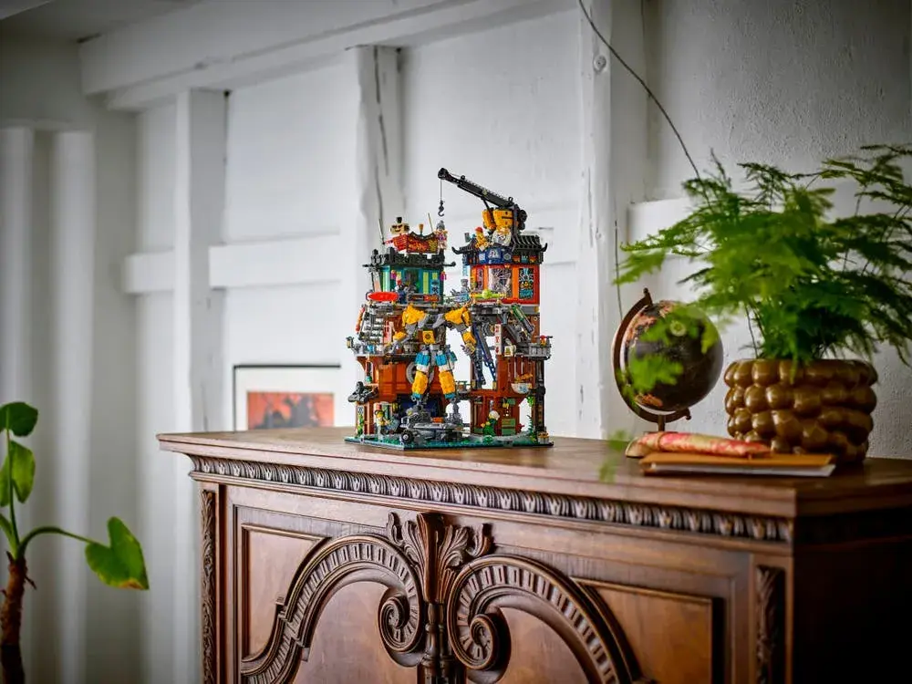 LEGO NINJAGO 71837 NINJAGO City Workshops details