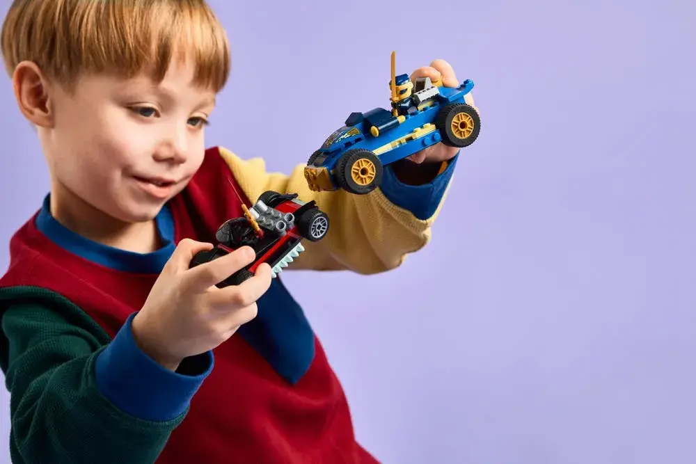 LEGO NINJAGO 71840 Rogue vs. Drix Race Car Duel details