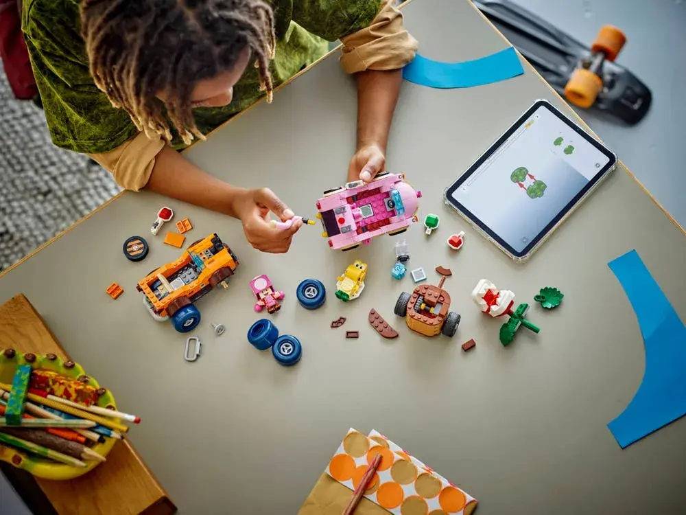 LEGO Super Mario 72044 Mario Kart – Piranha Plant Power-Up Pursuit details