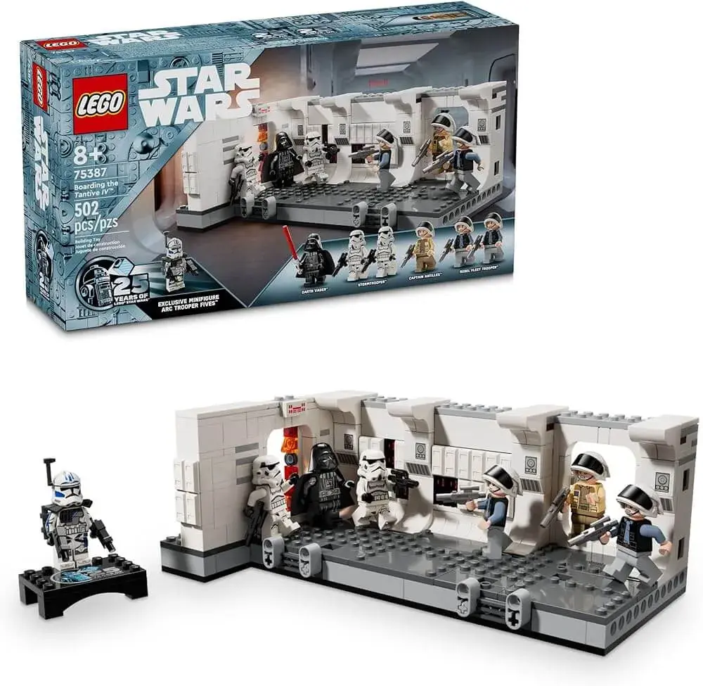 LEGO Star Wars 75387 Boarding the Tantive IV box front