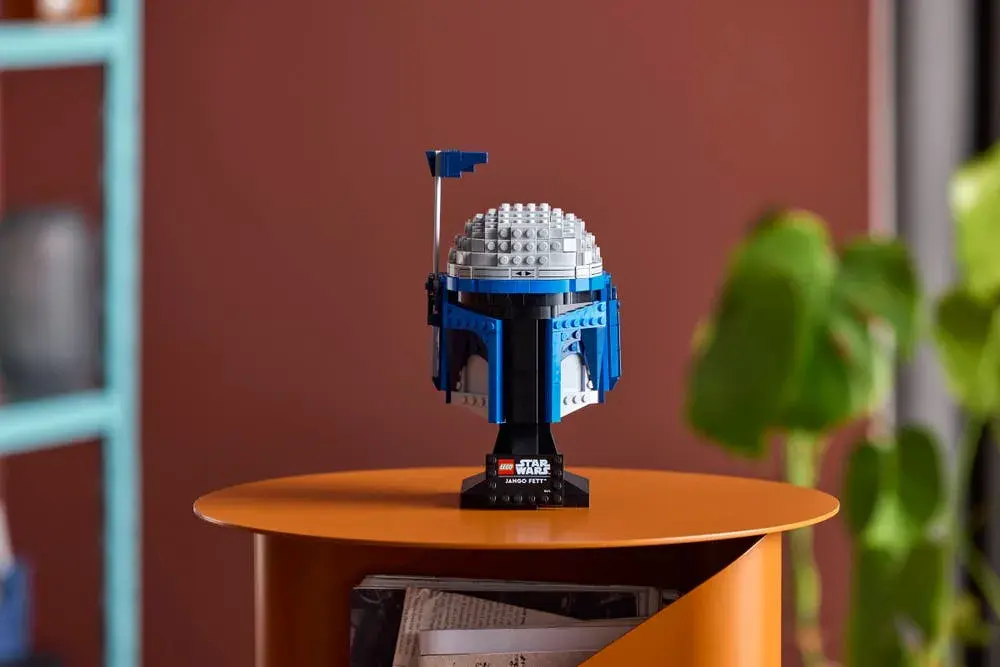 LEGO Star Wars 75408 Jango Fett Helmet details