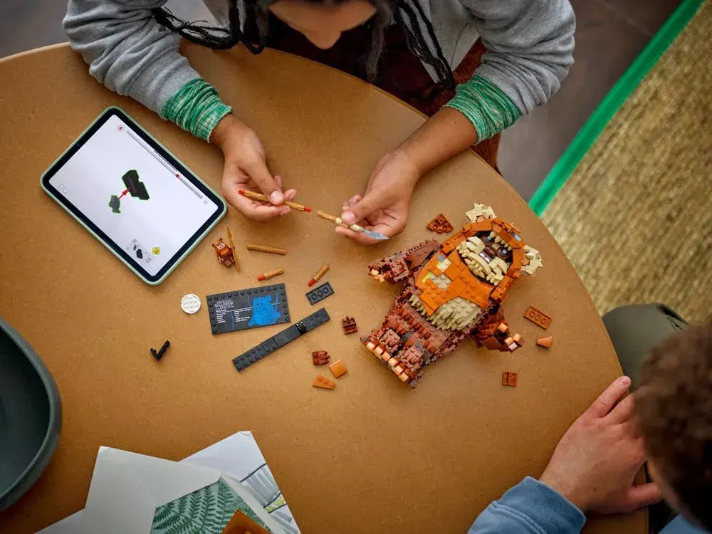 LEGO Star Wars 75430 Wicket the Ewok details