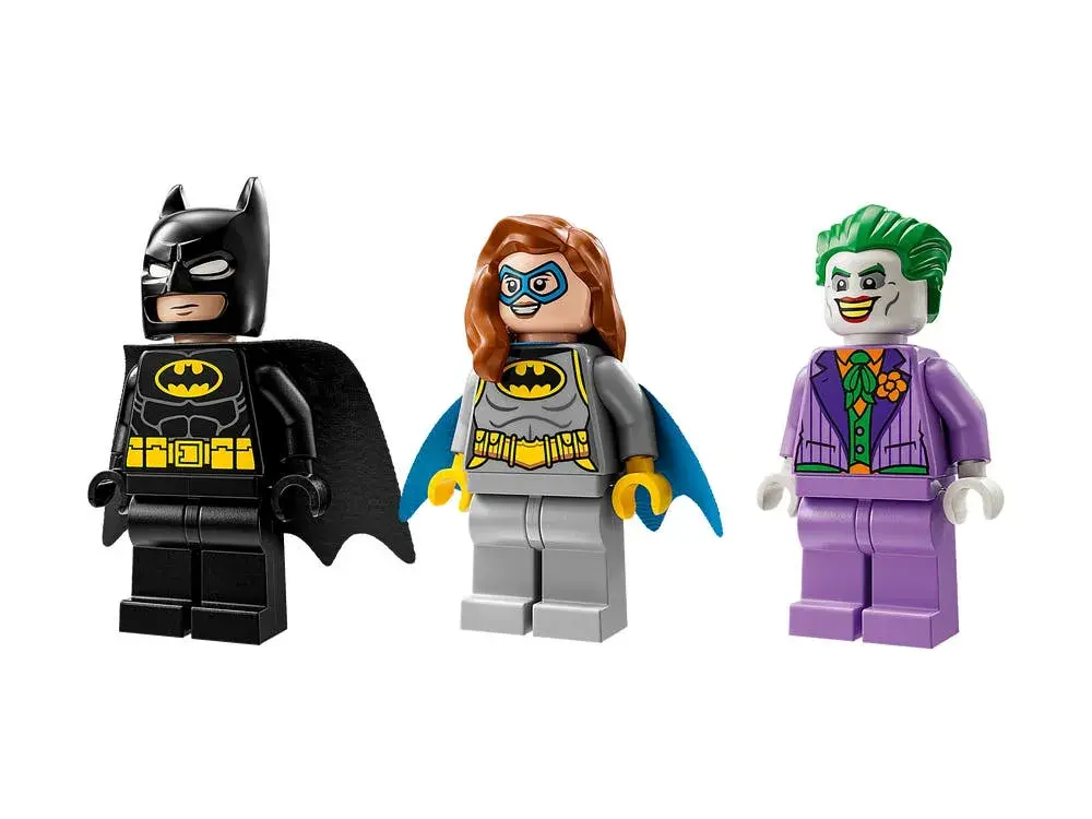 LEGO DC 76272 The Batcave with Batman, Batgirl and The Joker details