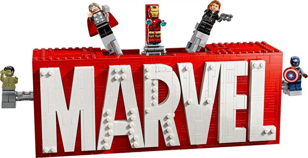 LEGO Marvel 76313 MARVEL Logo & Minifigures
