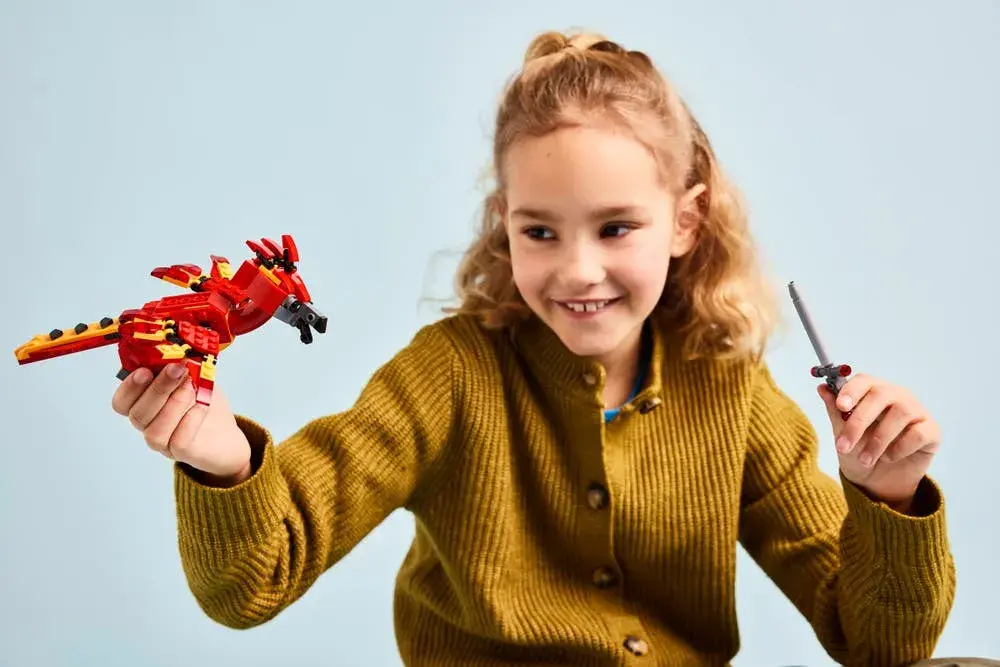 LEGO Harry Potter 76448 Fawkes: Dumbledore's Phoenix details