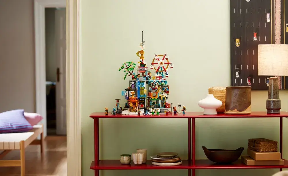 LEGO Monkie Kid 80054 Megapolis City 5th Anniversary box back